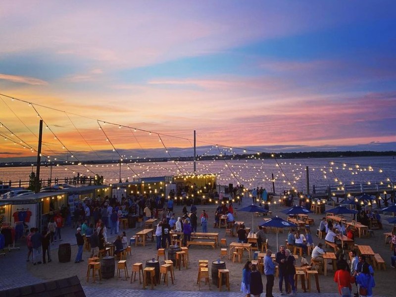 10 SouthCoast Waterfront Dining&nbsp;Destinations
